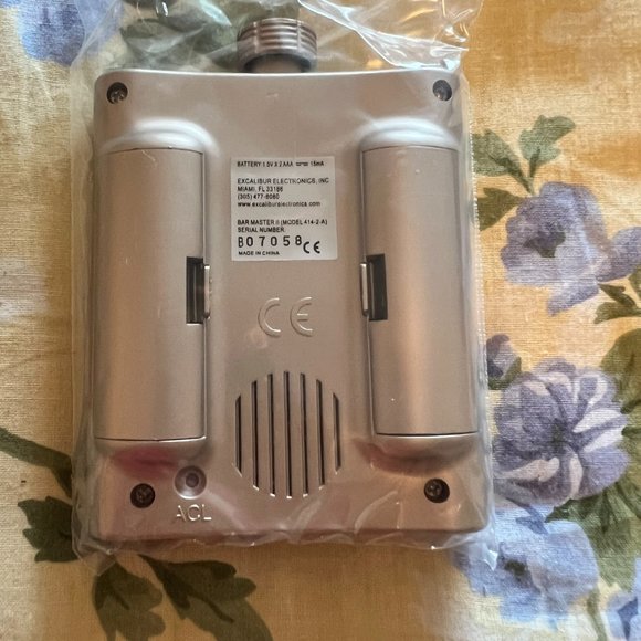 Electronic Bar Master Deluxe - 1,000 Drink Recipes - Picture 4 of 5